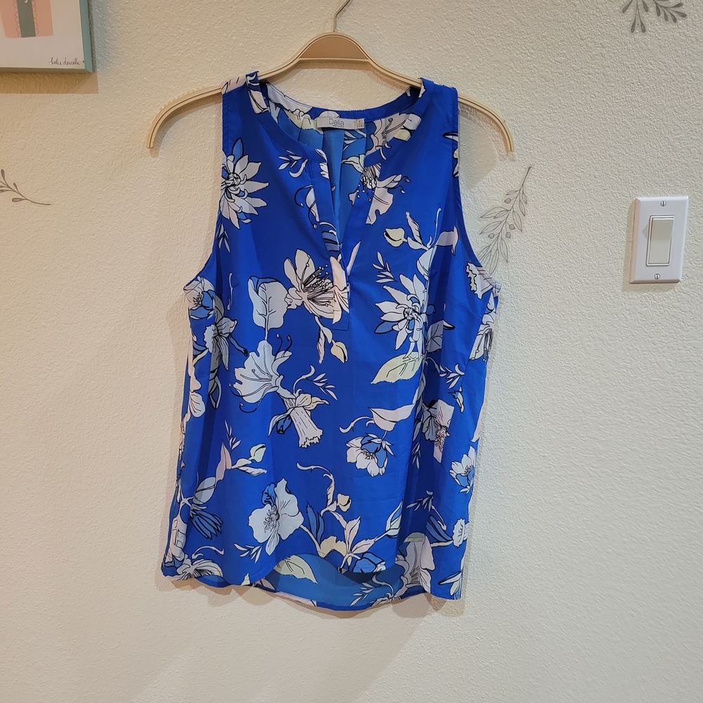 Dalia Blue Floral Tank Top Sleeveless Size Large